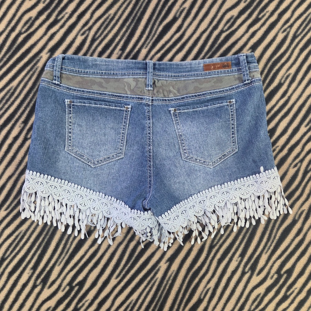 Y2K Vintage LEI Ashley Lowrise Denim Shorts Lace Fringe Camo Trim Blue Womens 11 - Picture 3 of 8